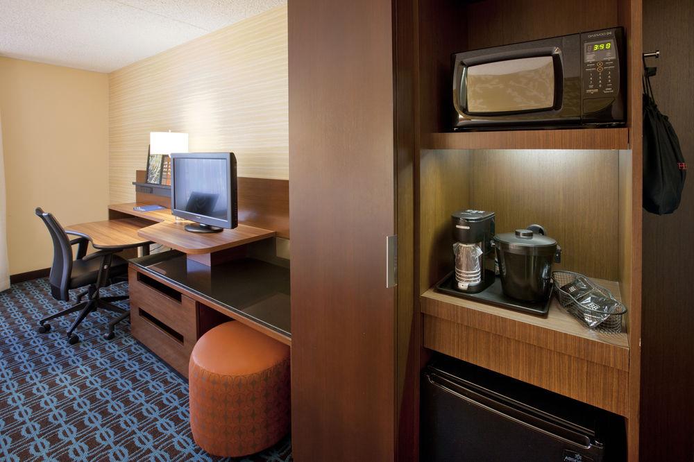 Fairfield Inn By Marriott East Rutherford Meadowlands Eksteriør billede