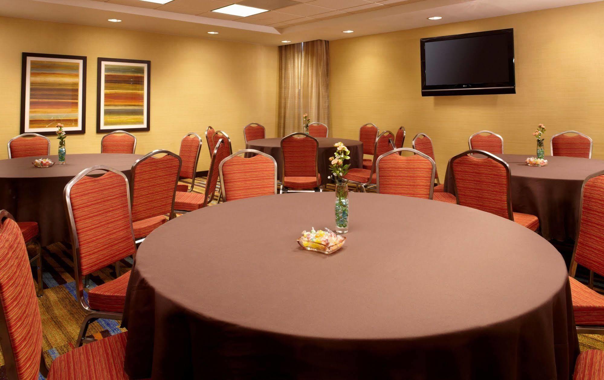 Fairfield Inn By Marriott East Rutherford Meadowlands Eksteriør billede