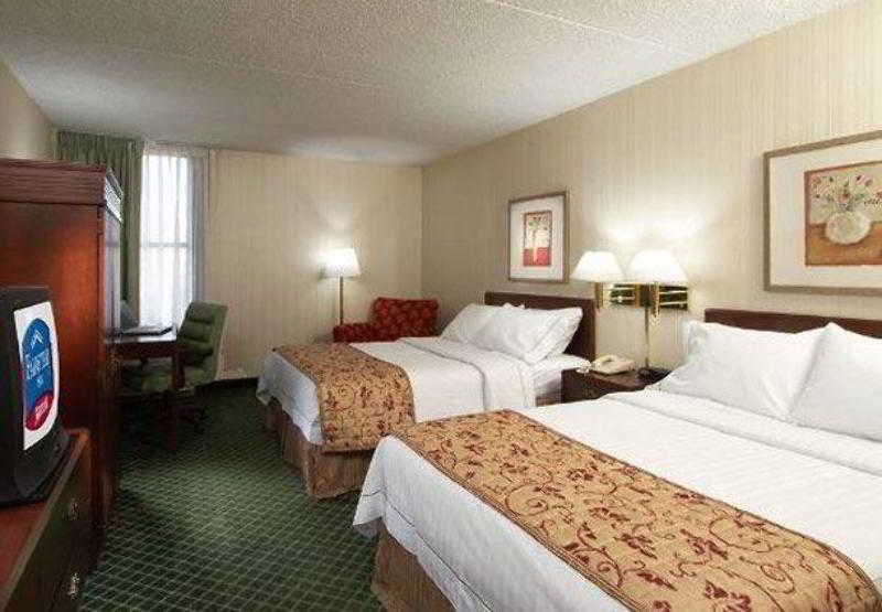 Fairfield Inn By Marriott East Rutherford Meadowlands Eksteriør billede